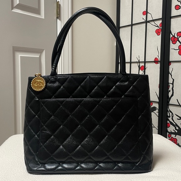 Chanel Medallion Tote - Picture 5 of 17